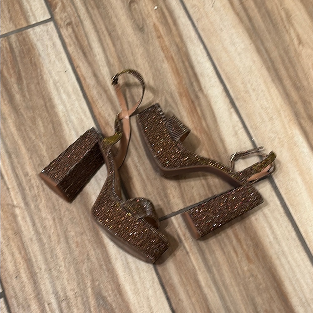 Jessica Simpson Brown Platform Heels with Metallic Sheen